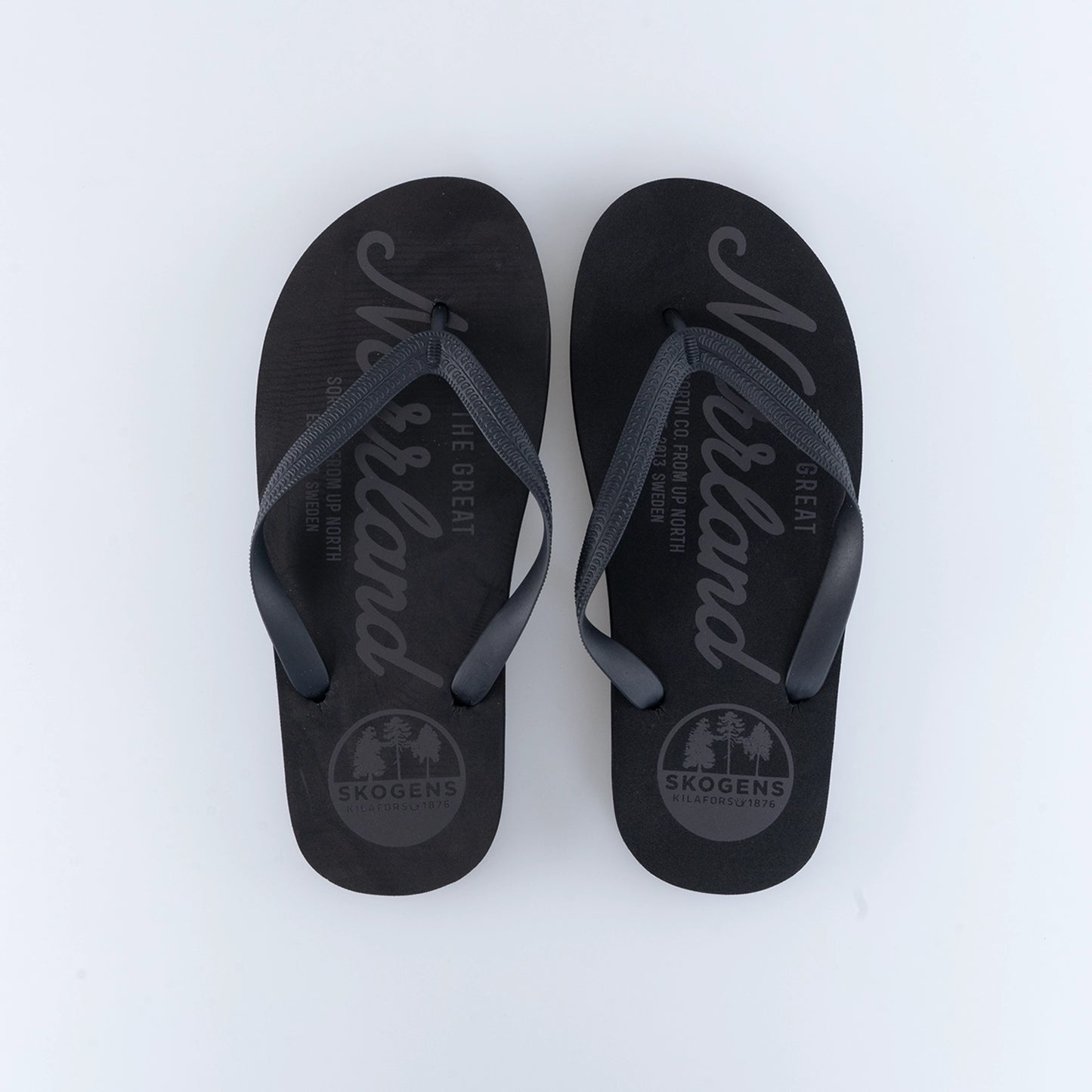 SQRTN x Skogens Kolab Flipflop Kolsvart