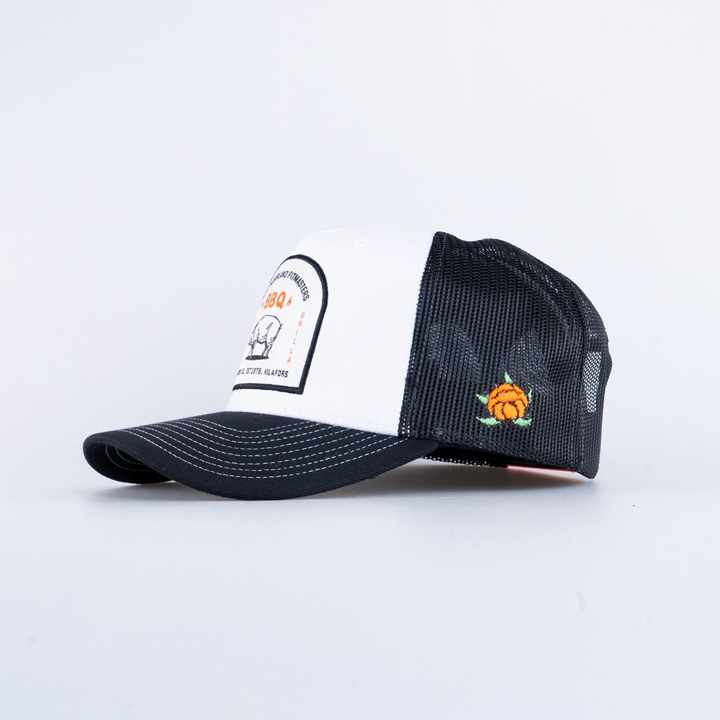 SQRTN x Skogens Kolab Pitmasters Hooked Trucker cap